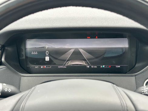 Used 2024 Land Rover Range Rover Velar S image 24