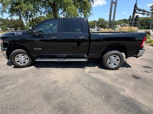 Used 2024 RAM 2500 Big Horn w/ Bed Utility Group AWD/4WD image 11