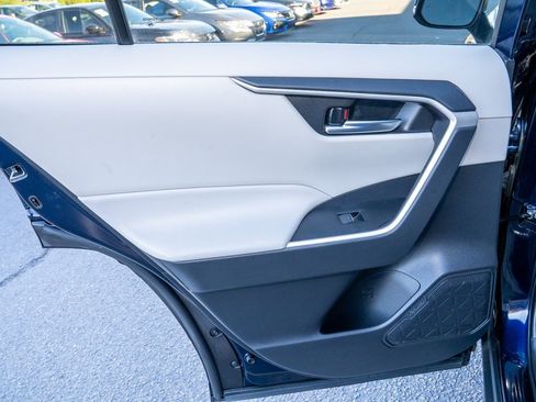 Certified 2022 Toyota RAV4 XLE Premium image 17