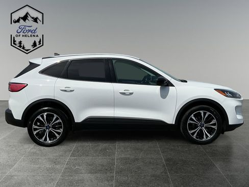 Used 2021 Ford Escape SE w/ SE Sport Appearance Package AWD/4WD image 6