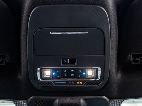 Used 2026 Ford F350 Platinum w/ FX4 Off-Road Package AWD/4WD image 31