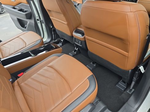 Certified 2023 Nissan Pathfinder Platinum image 11