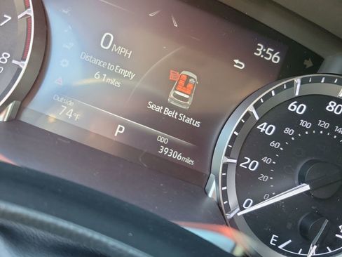 Used 2023 Toyota Highlander XLE FWD image 41