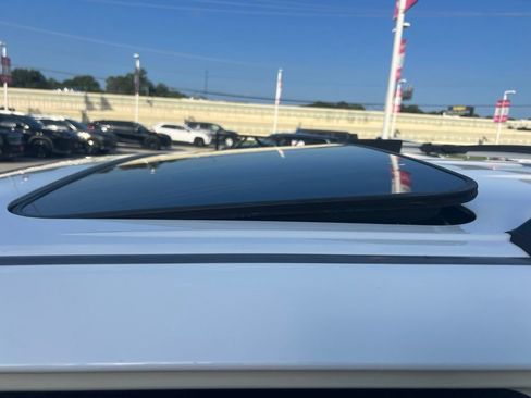 Used 2021 Toyota 4Runner SR5 Premium w/ Moonroof Package RWD image 27
