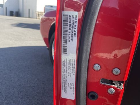 Used 2022 Dodge Challenger SXT image 30