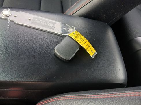 Used 2017 Toyota Camry SE FWD image 12