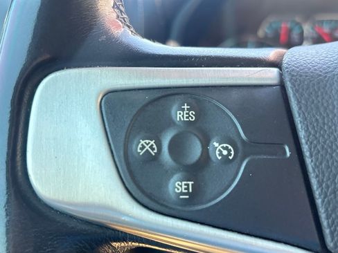 Used 2017 GMC Sierra 1500 SLE w/ SLE Value Package AWD/4WD image 19