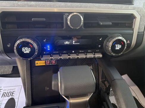 Certified 2025 Toyota Tacoma Trailhunter image 22