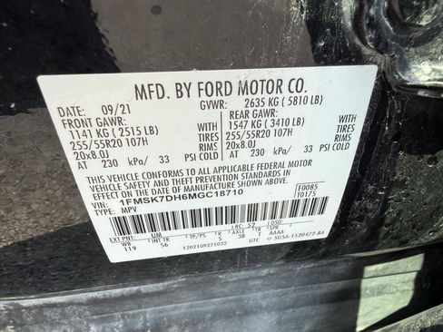 Used 2021 Ford Explorer XLT w/ Equipment Group 202A RWD image 16