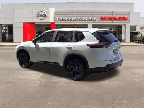 New 2026 Nissan Rogue SV w/ Cold Weather Package FWD image 5