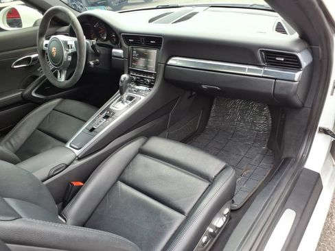 Used 2014 Porsche 911 Carrera RWD image 9
