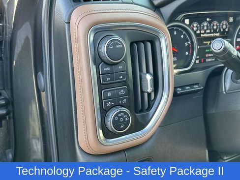 Used 2021 Chevrolet Silverado 1500 High Country w/ Technology Package image 13