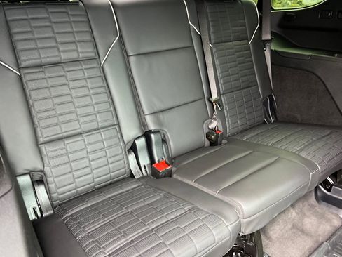 Certified 2025 Cadillac Escalade Sport Platinum w/ LPO, ONYX Package image 18