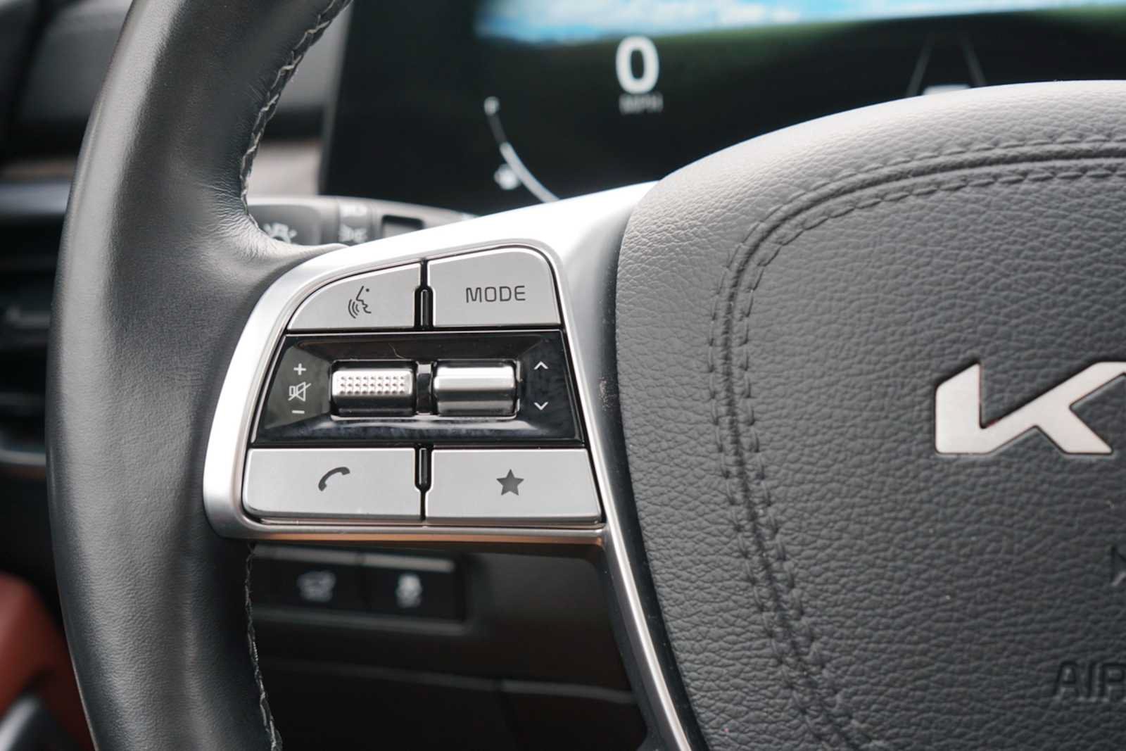 Certified 2023 Kia Telluride SX Prestige AWD/4WD image 14