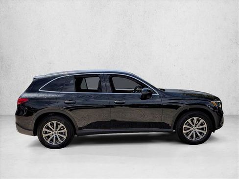 Certified 2026 Mercedes-Benz GLC 300 image 3