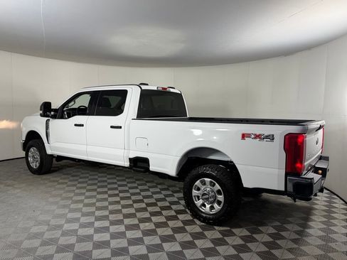 Used 2024 Ford F350 XLT w/ FX4 Off-Road Package image 10