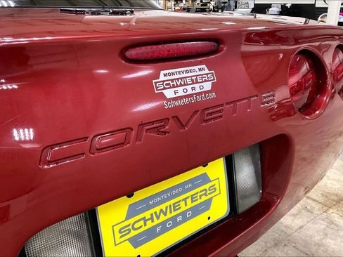 Used 1997 Chevrolet Corvette Coupe RWD image 8