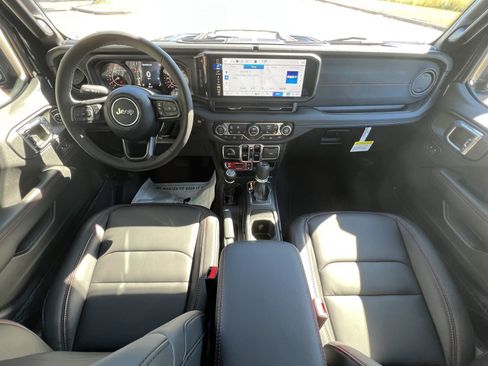 New 2026 Jeep Wrangler Unlimited Rubicon AWD/4WD image 19