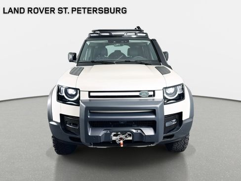 Used 2024 Land Rover Defender 110 S AWD/4WD image 2