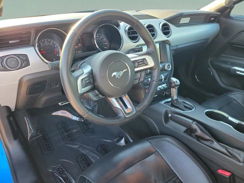 Used 2017 Ford Mustang Premium image 15