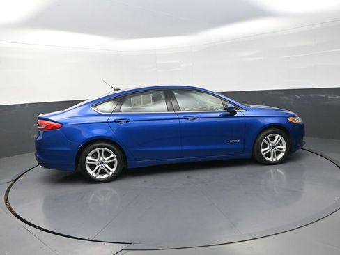 Used 2018 Ford Fusion S image 12