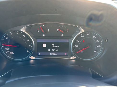 Used 2022 Chevrolet Equinox RS w/ Infotainment Package image 32