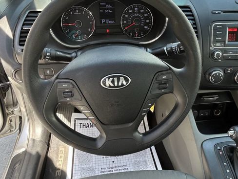 Used 2015 Kia Forte LX image 15