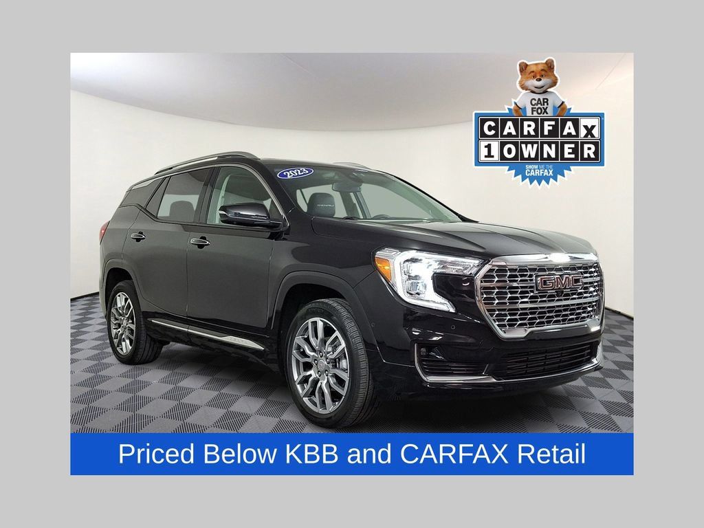 Used 2023 GMC Terrain Denali w/ Denali Premium Package AWD/4WD image 1
