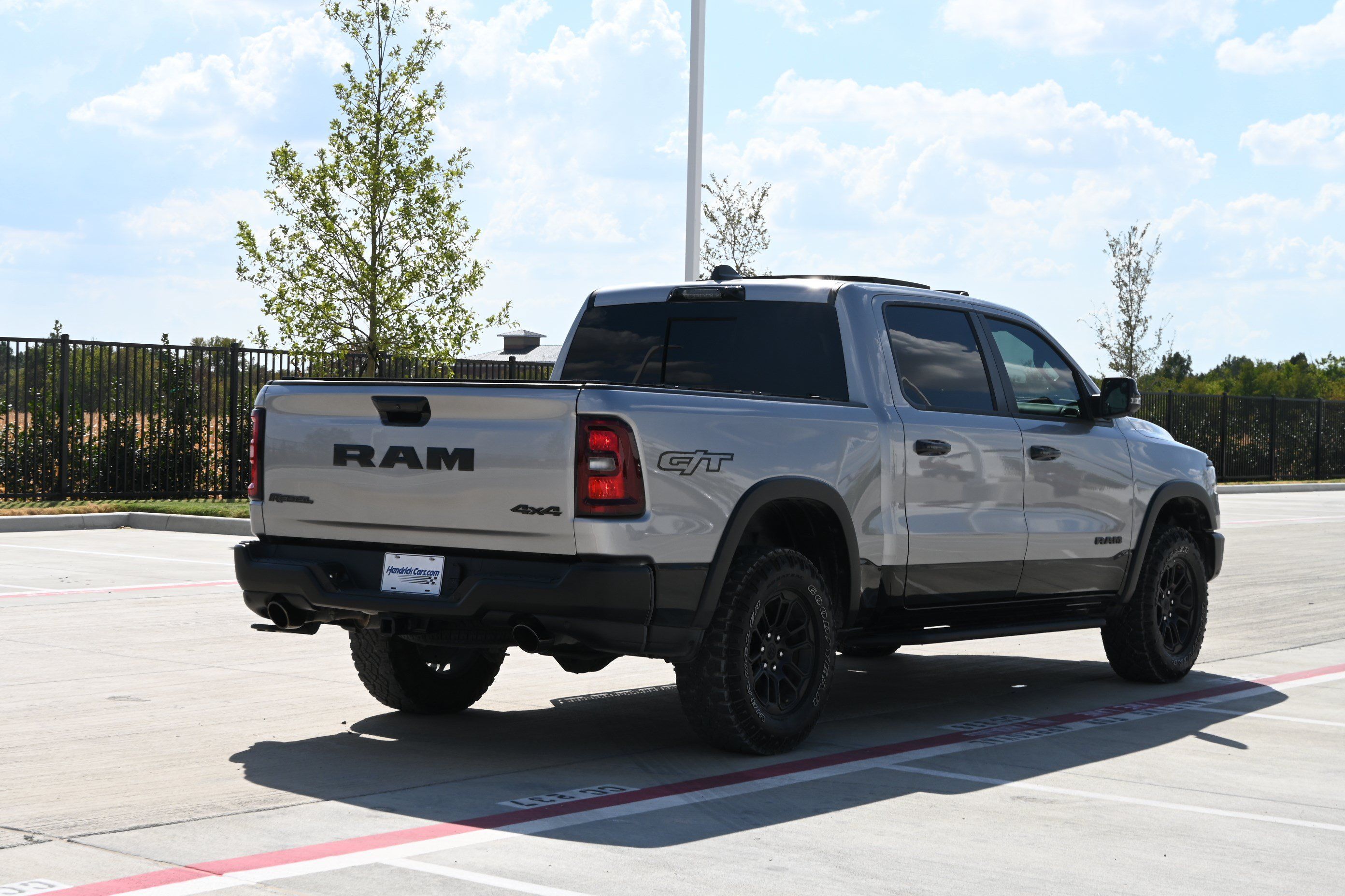 Used 2025 RAM 1500 Rebel w/ G/T Package AWD/4WD image 9