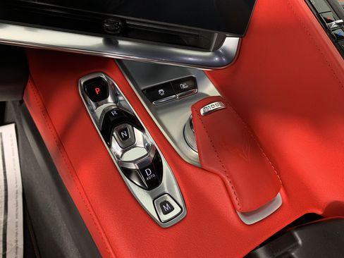 Used 2021 Chevrolet Corvette Stingray Preferred Cpe w/ Z51 Performance Package RWD image 25
