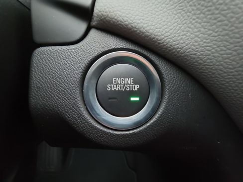 Used 2024 Chevrolet Equinox LS w/ Driver Confidence II Package AWD/4WD image 25