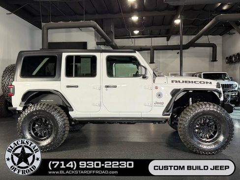 Used 2025 Jeep Wrangler Unlimited Rubicon AWD/4WD image 1