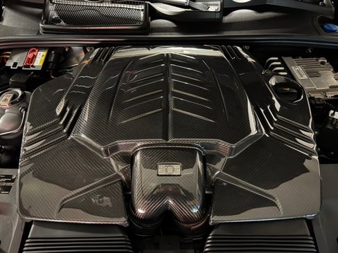 Used 2021 Lamborghini Urus image 13