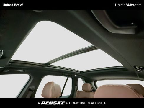 Used 2021 BMW X5 xDrive40i w/ M Sport Package image 12
