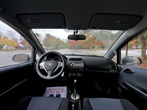 Used 2008 Honda Fit Sport image 27