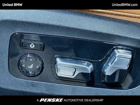 Used 2024 BMW X5 xDrive40i w/ M Sport Package AWD/4WD image 4