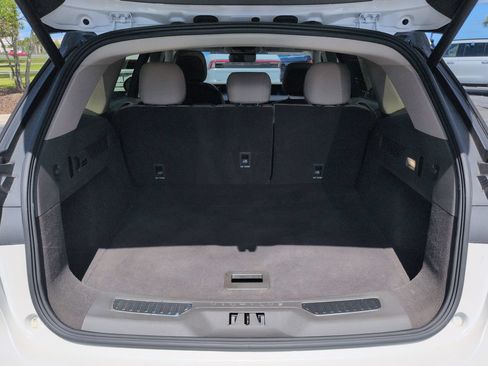 Certified 2025 Lincoln Nautilus Premier AWD/4WD image 13