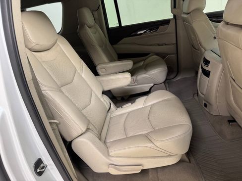 Used 2016 Cadillac Escalade ESV Premium AWD/4WD image 38