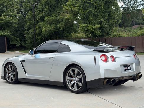 Used 2009 Nissan GT-R Premium AWD/4WD image 21