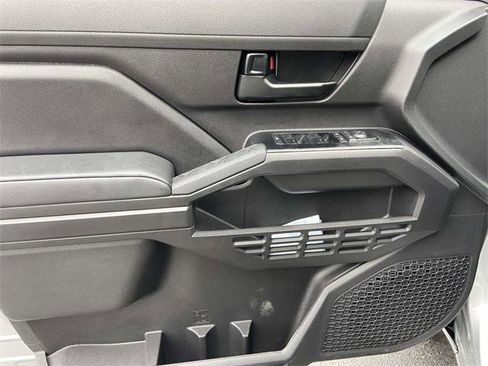 Certified 2025 Toyota Tacoma SR image 17