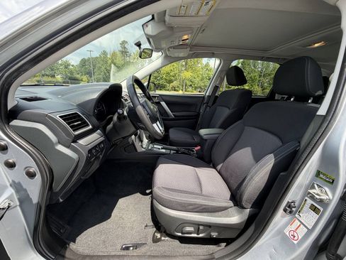 Used 2018 Subaru Forester 2.5i Premium AWD/4WD image 10