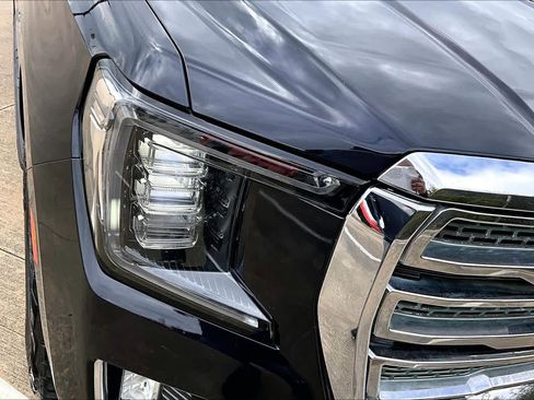 Used 2022 GMC Yukon XL SLT image 28