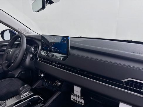 New 2026 Mitsubishi Outlander SE FWD image 29