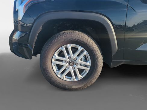 Certified 2026 Toyota Tundra SR5 AWD/4WD image 14