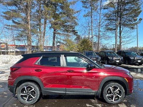 Used 2023 Chevrolet TrailBlazer RS w/ Convenience Package image 4