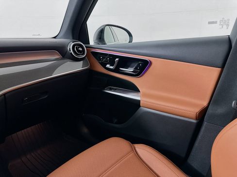Certified 2026 Mercedes-Benz GLC 300 4MATIC image 25