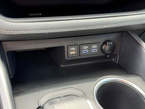 Used 2022 Toyota Highlander XSE image 32