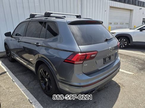 Used 2024 Volkswagen Tiguan SE R-Line FWD image 4