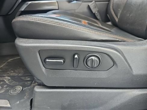 Used 2019 GMC Sierra 1500 AT4 w/ AT4 Premium Package AWD/4WD image 20