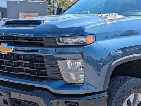 Certified 2025 Chevrolet Silverado 2500 Custom w/ Custom Value Package image 6